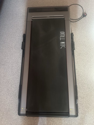 Slim tread folding - treadmill,