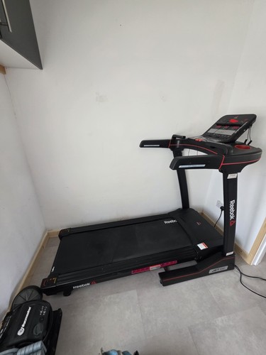 Reebok jet 100 series - jet,